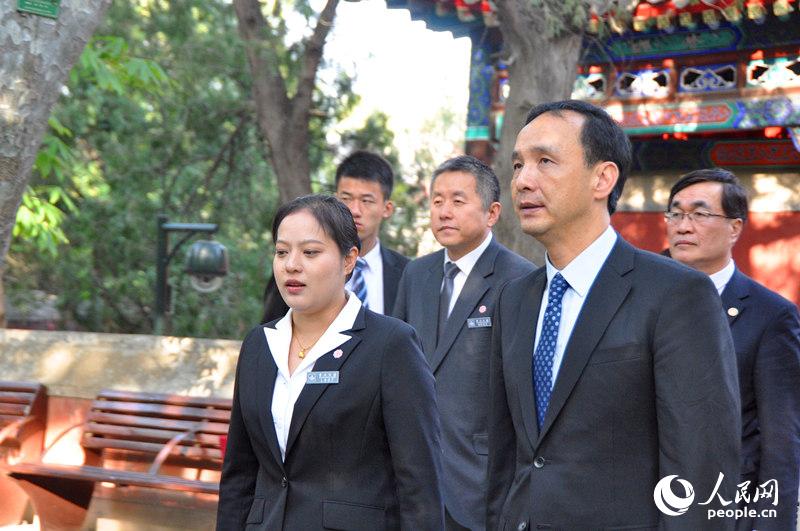 國民黨主席朱立倫今拜謁孫中山衣冠塚