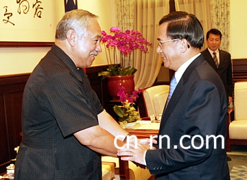 不满 过境 阿拉斯加?陈水扁向美国客人发牢骚