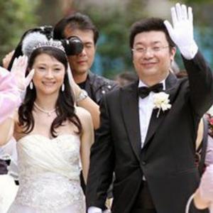 凤凰卫视女主播陈玉佳 华丽转身嫁入豪门 (4)