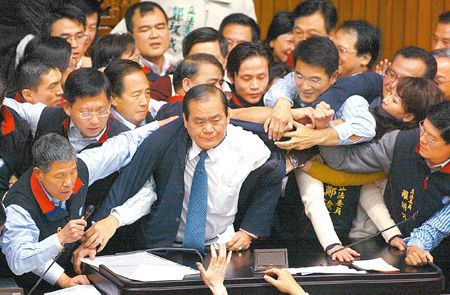 ... 快手沈阳仙洋打架事件_快手仙洋后背纹身_快手仙洋